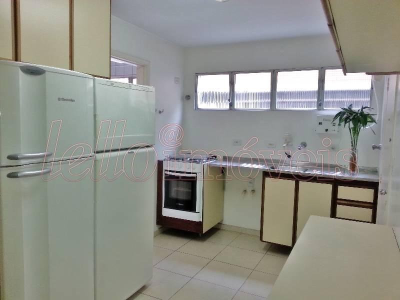 Apartamento para alugar com 3 quartos, 120m² - Foto 17