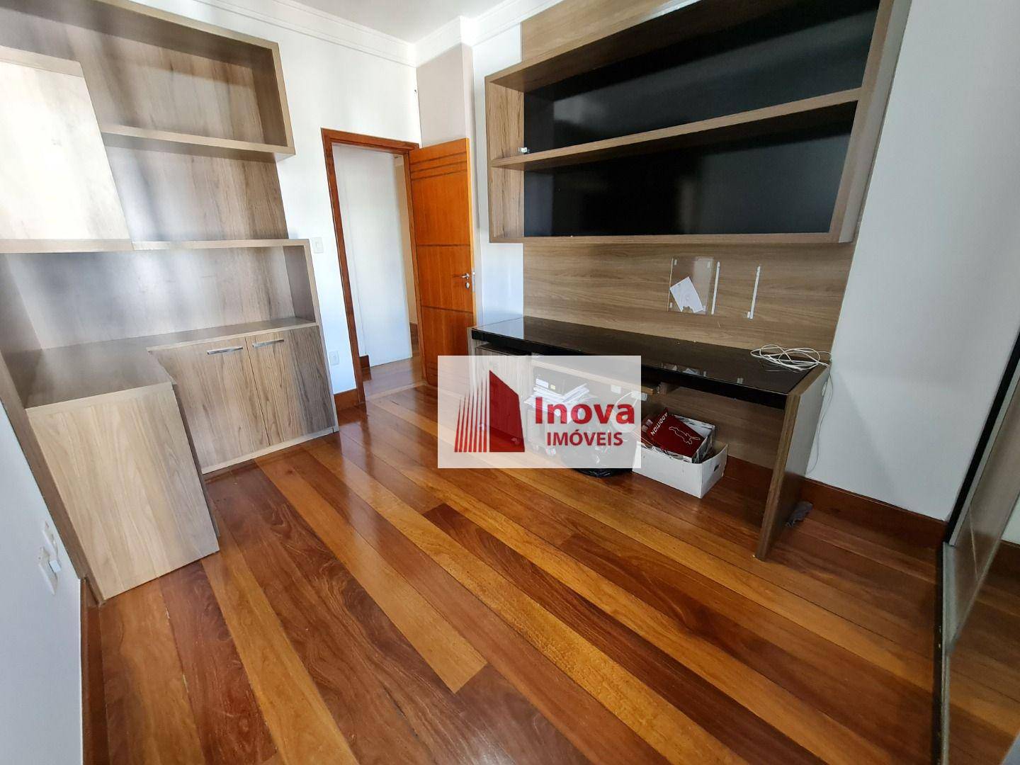 Apartamento à venda com 4 quartos, 160m² - Foto 22