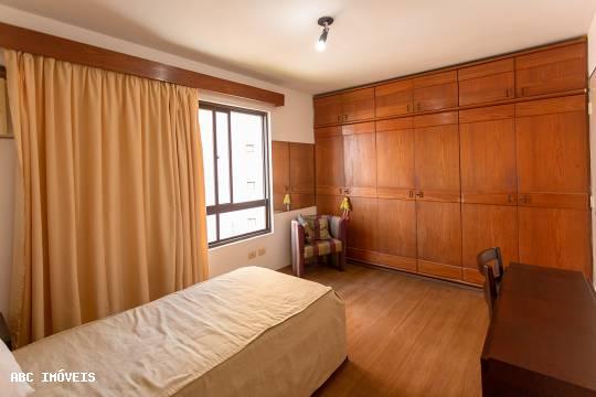 Apartamento à venda com 4 quartos, 212m² - Foto 15