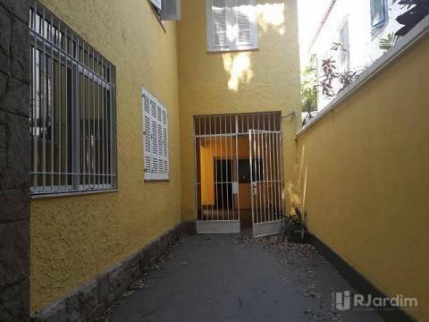 Casa à venda e aluguel com 1 quarto, 500m² - Foto 4