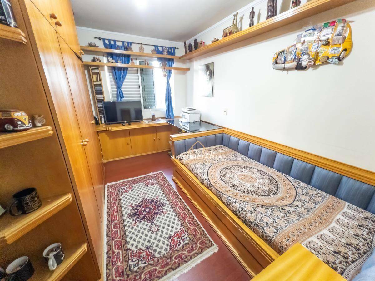 Apartamento à venda com 4 quartos, 230m² - Foto 24