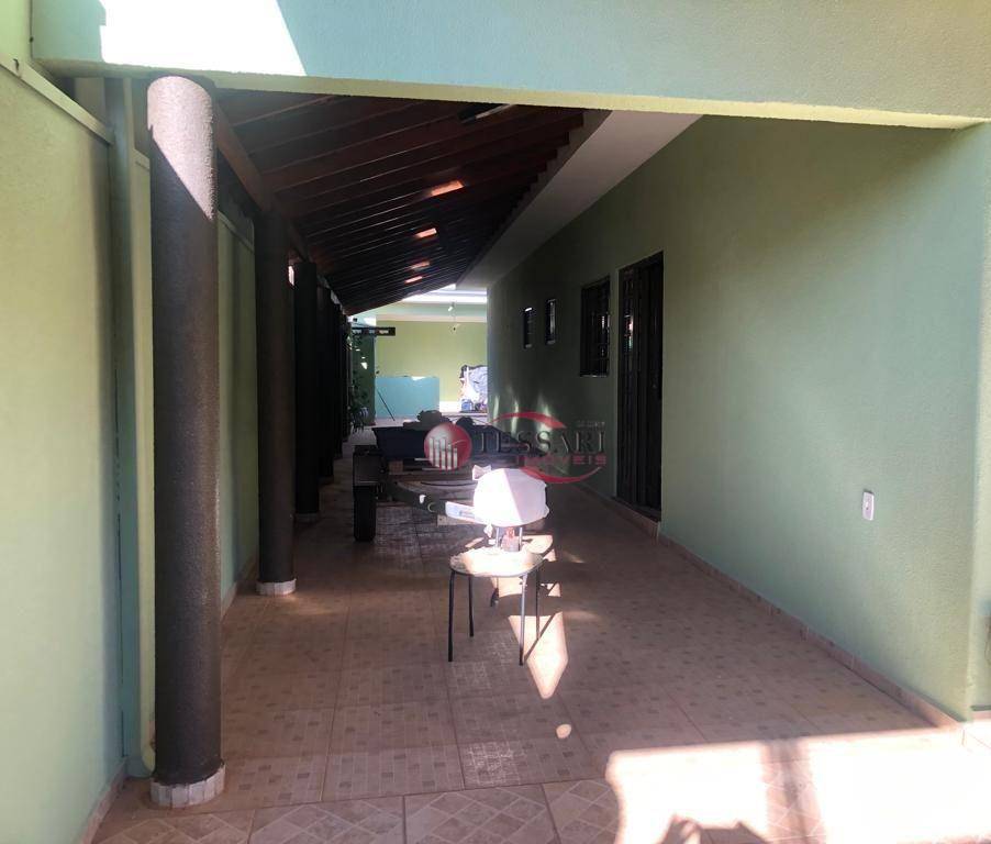 Casa à venda com 3 quartos, 340m² - Foto 26