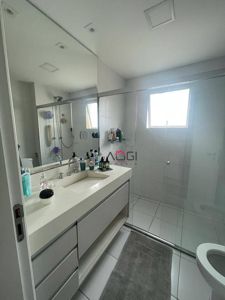 Apartamento à venda com 3 quartos, 153m² - Foto 13