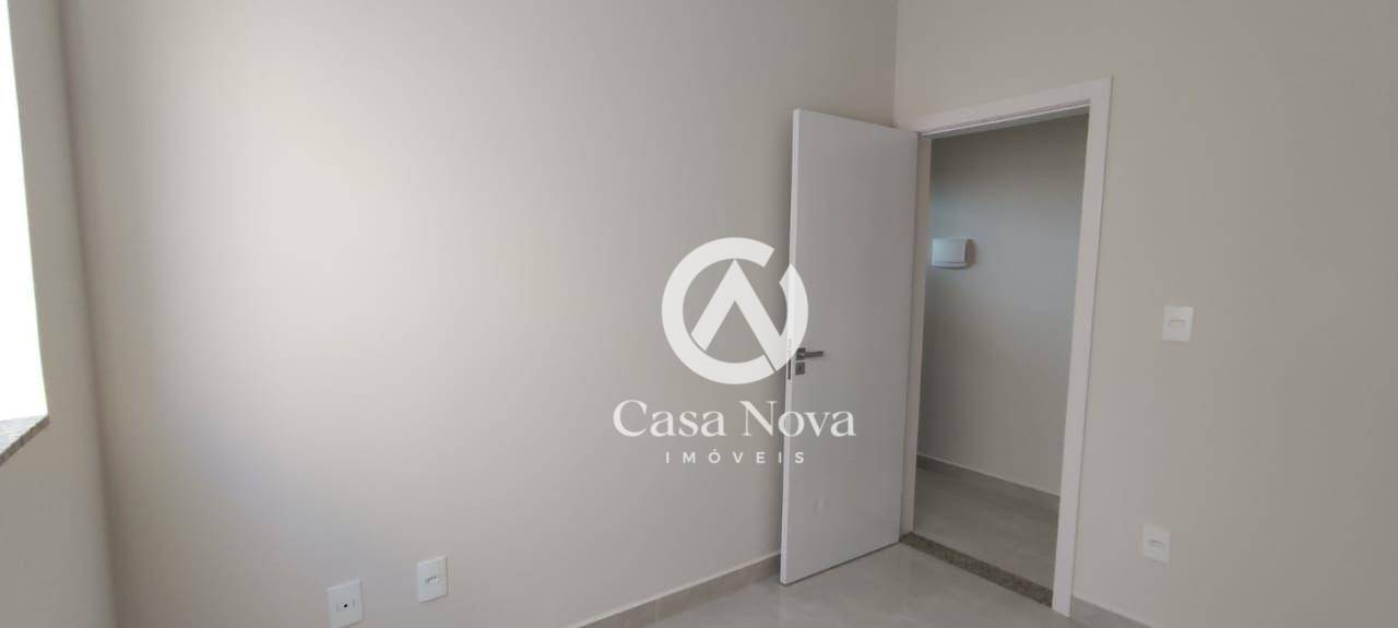 Casa à venda com 3 quartos, 137m² - Foto 10