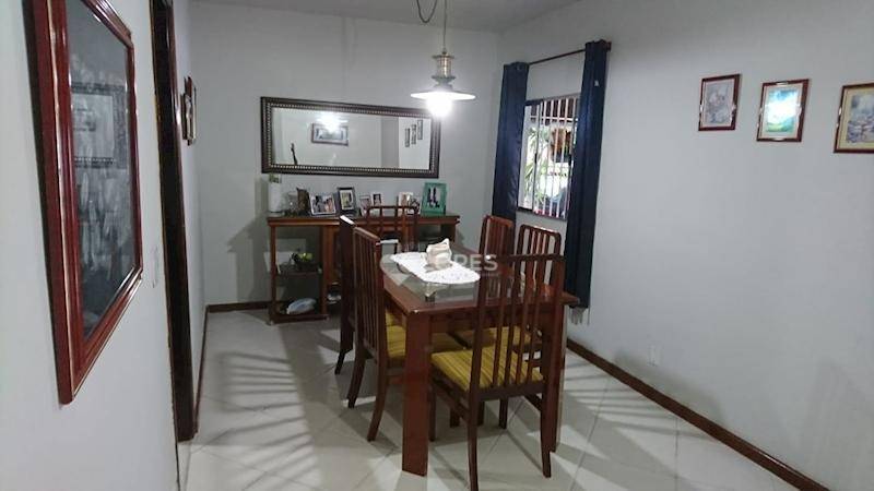 Casa de Condomínio à venda com 3 quartos, 131m² - Foto 9