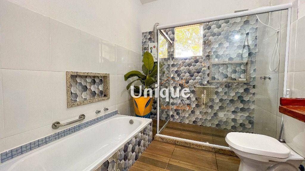 Casa à venda com 4 quartos, 250m² - Foto 40