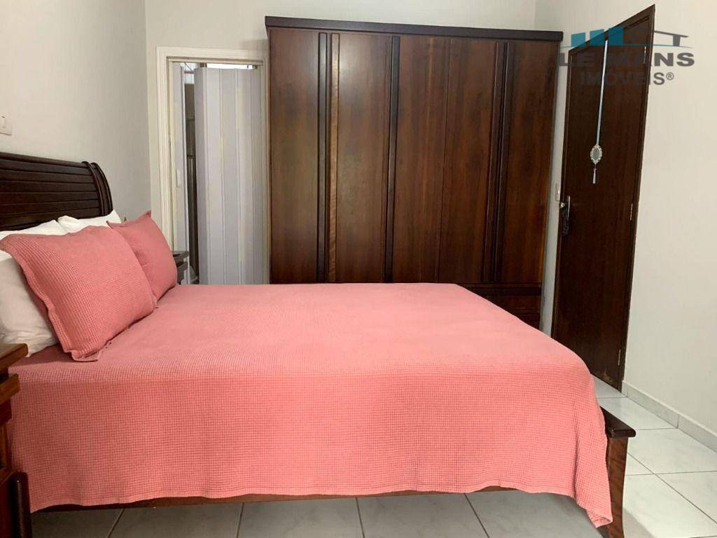 Casa à venda com 4 quartos, 230m² - Foto 29