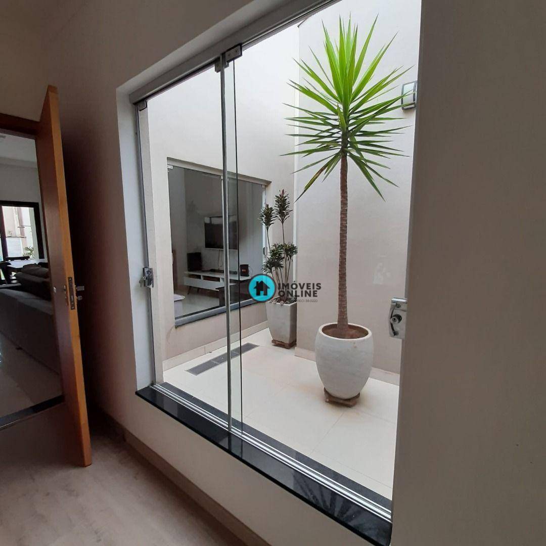 Casa à venda com 3 quartos, 190m² - Foto 17