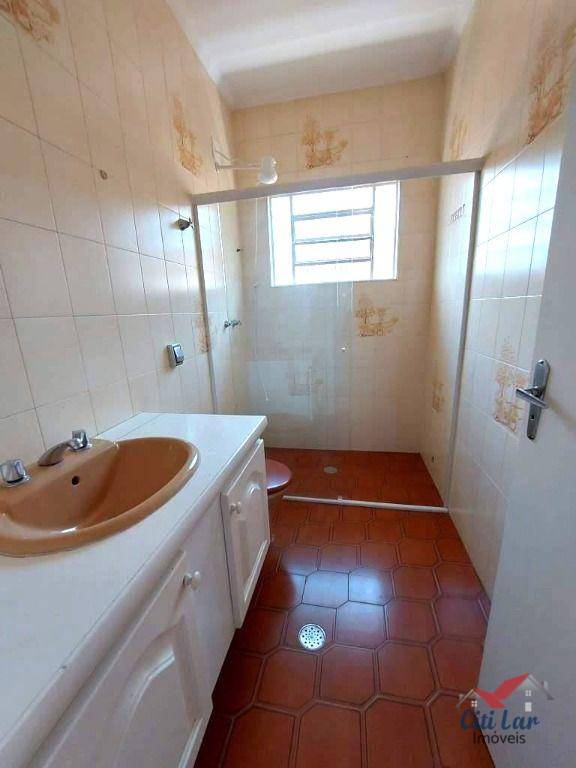 Sobrado à venda e aluguel com 3 quartos, 250m² - Foto 30