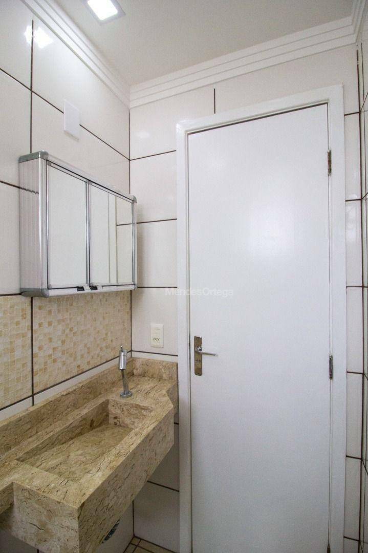 Apartamento para alugar com 3 quartos, 70m² - Foto 15