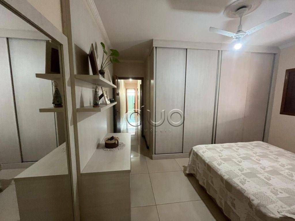 Casa à venda com 4 quartos, 199m² - Foto 41