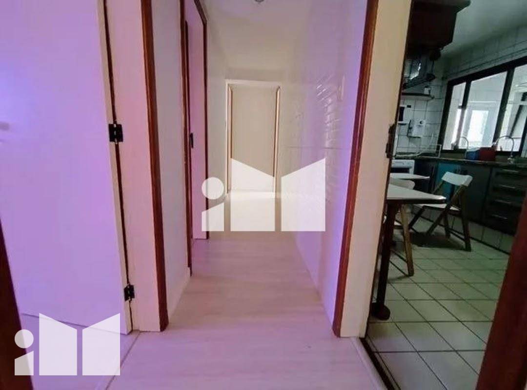 Apartamento à venda com 3 quartos, 147m² - Foto 12