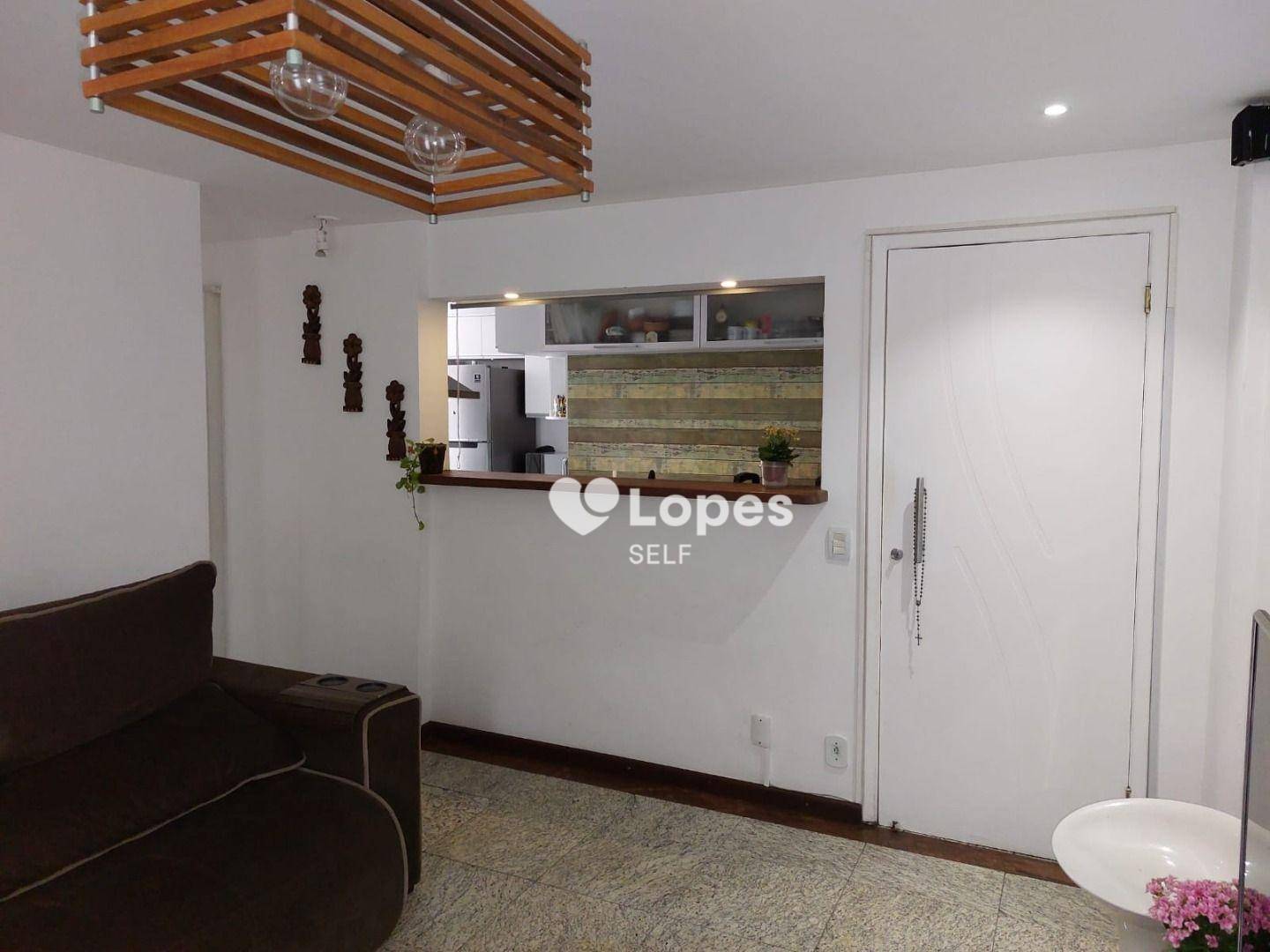 Apartamento à venda com 3 quartos, 80m² - Foto 2