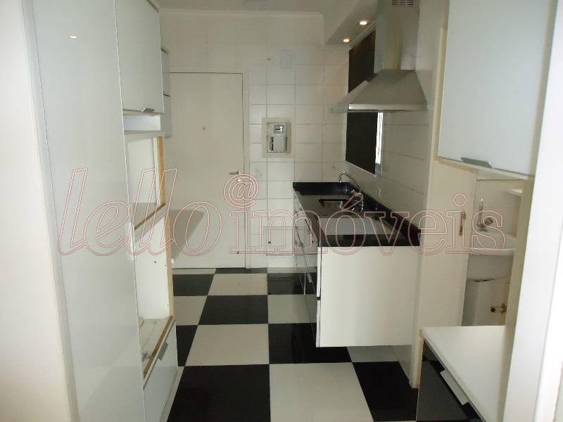 Apartamento para alugar com 3 quartos, 98m² - Foto 12