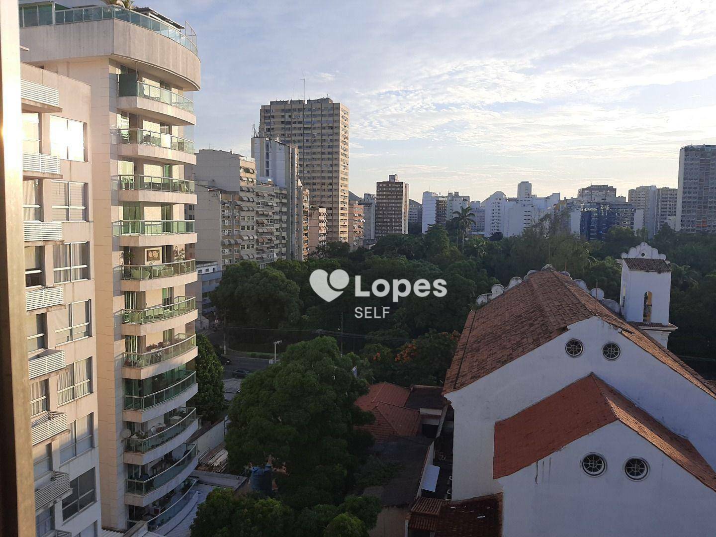 Apartamento à venda com 3 quartos, 125m² - Foto 3