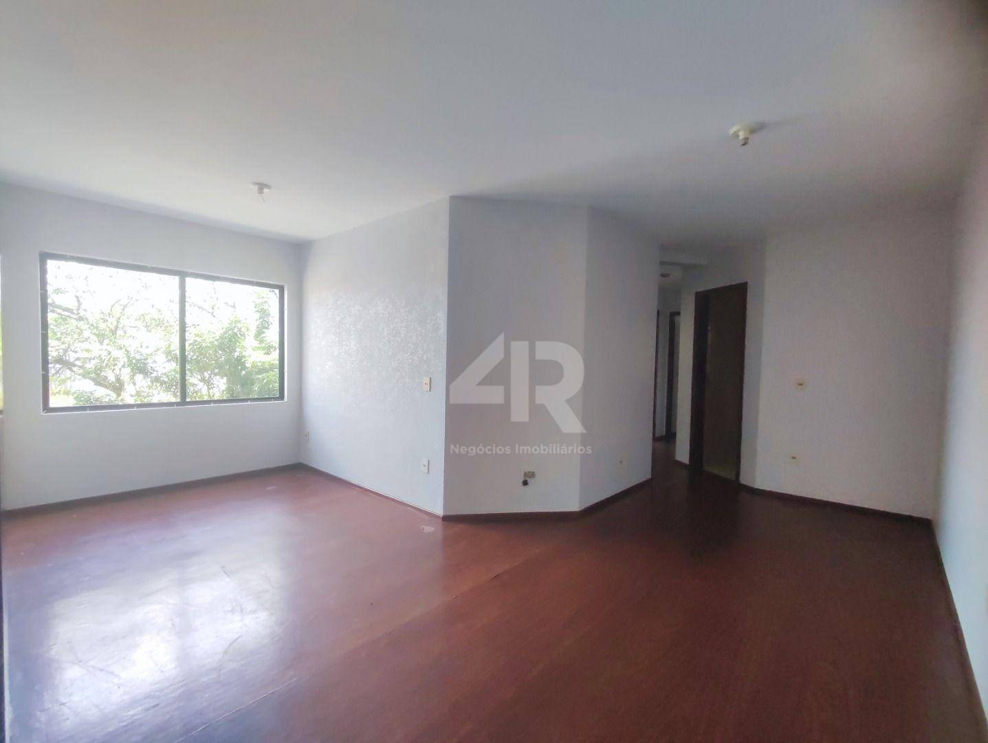 Apartamento à venda com 3 quartos, 76m² - Foto 1