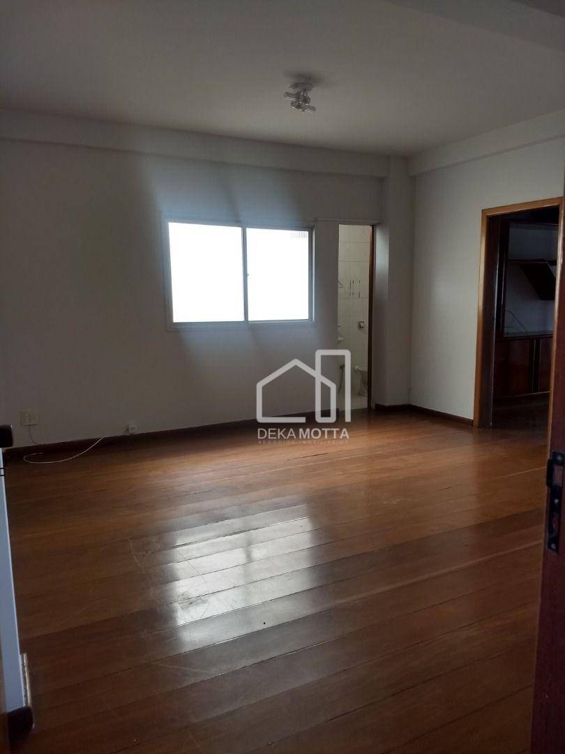 Apartamento à venda com 3 quartos, 230m² - Foto 6