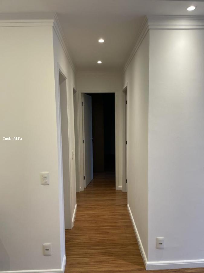 Apartamento para alugar com 3 quartos, 70m² - Foto 10