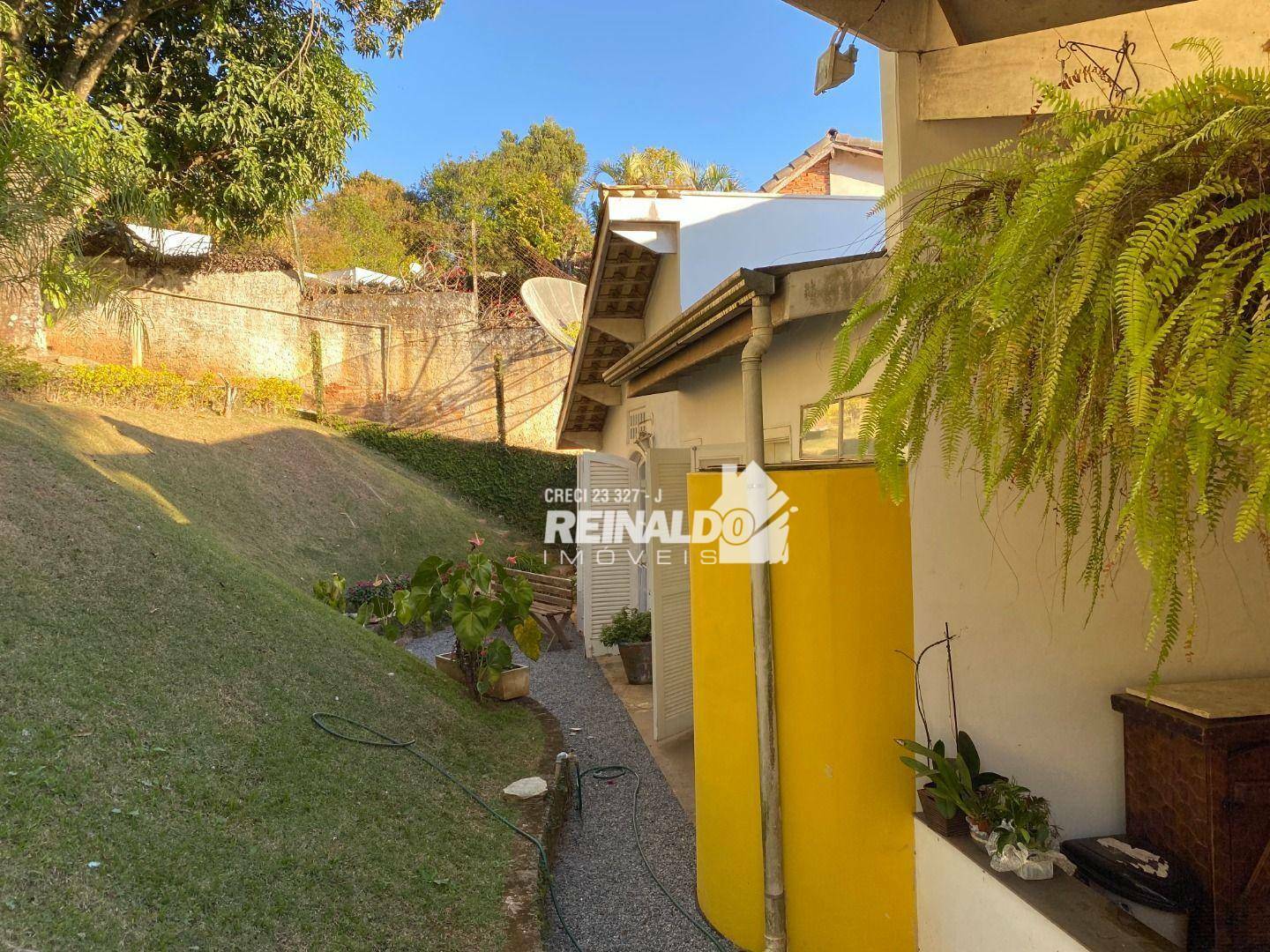 Casa de Condomínio à venda com 6 quartos, 250m² - Foto 11