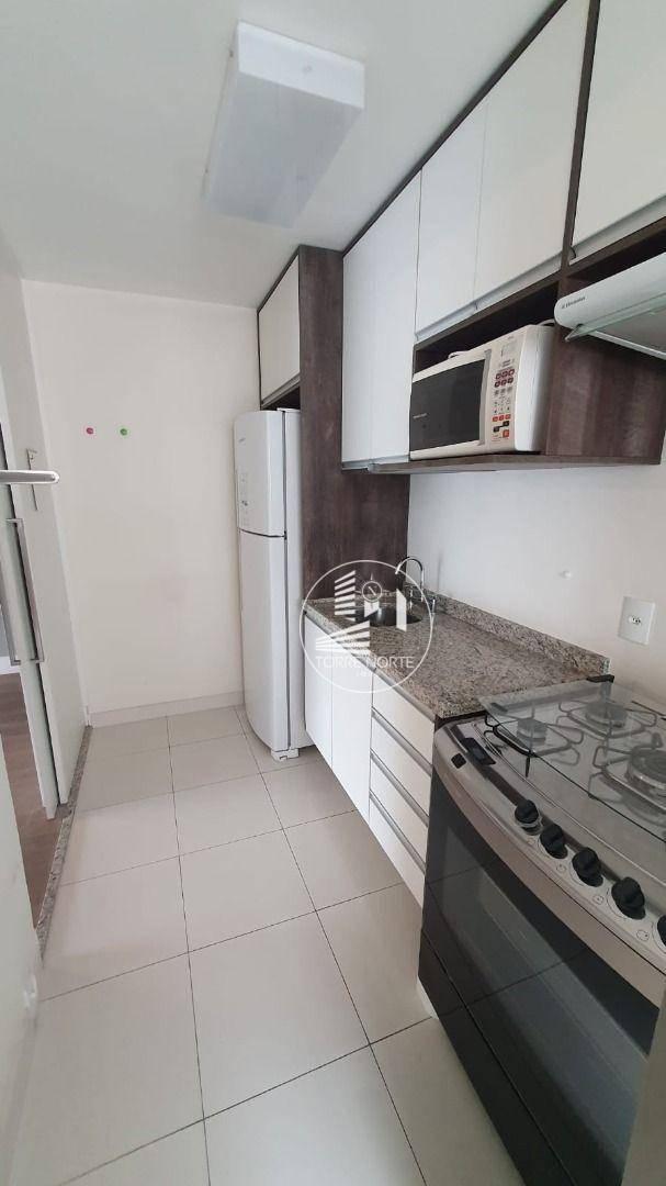 Apartamento para alugar com 2 quartos, 100m² - Foto 7