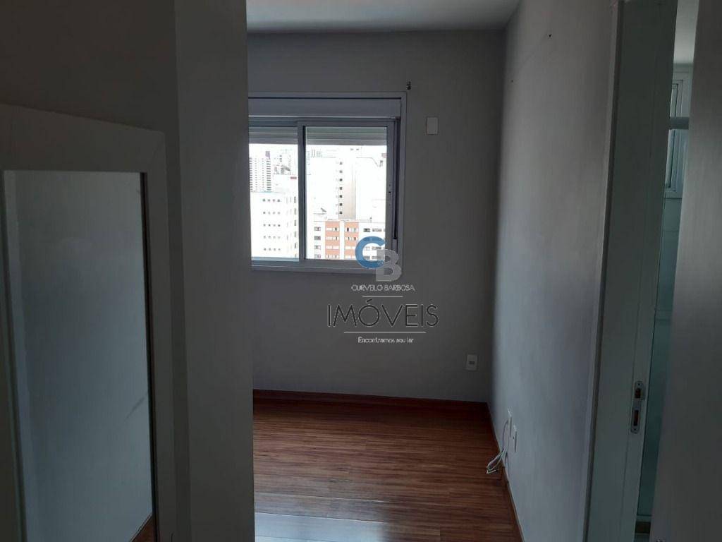 Apartamento à venda com 2 quartos, 71m² - Foto 9