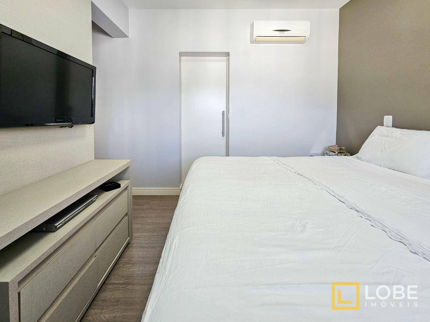 Apartamento à venda com 3 quartos, 117m² - Foto 9