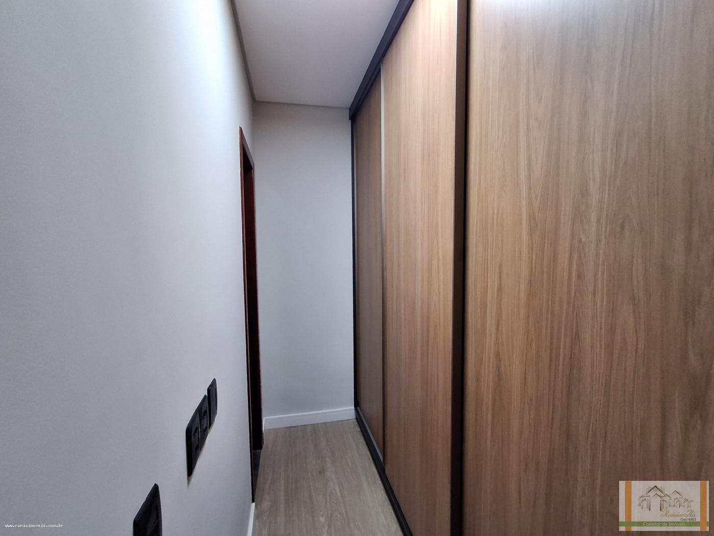 Casa à venda com 3 quartos, 200m² - Foto 6