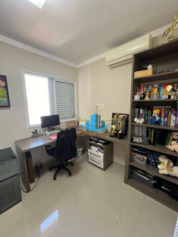 Apartamento à venda com 3 quartos, 131m² - Foto 13