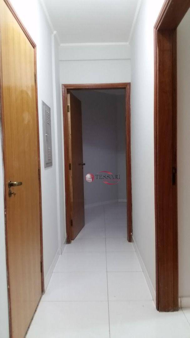 Apartamento para alugar com 3 quartos, 95m² - Foto 21