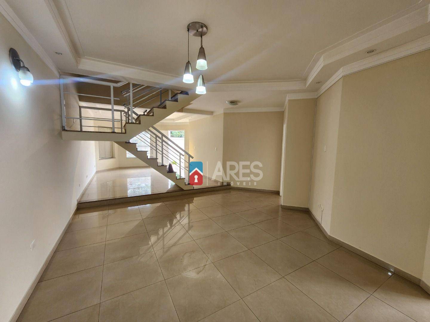 Casa à venda com 4 quartos, 287m² - Foto 7