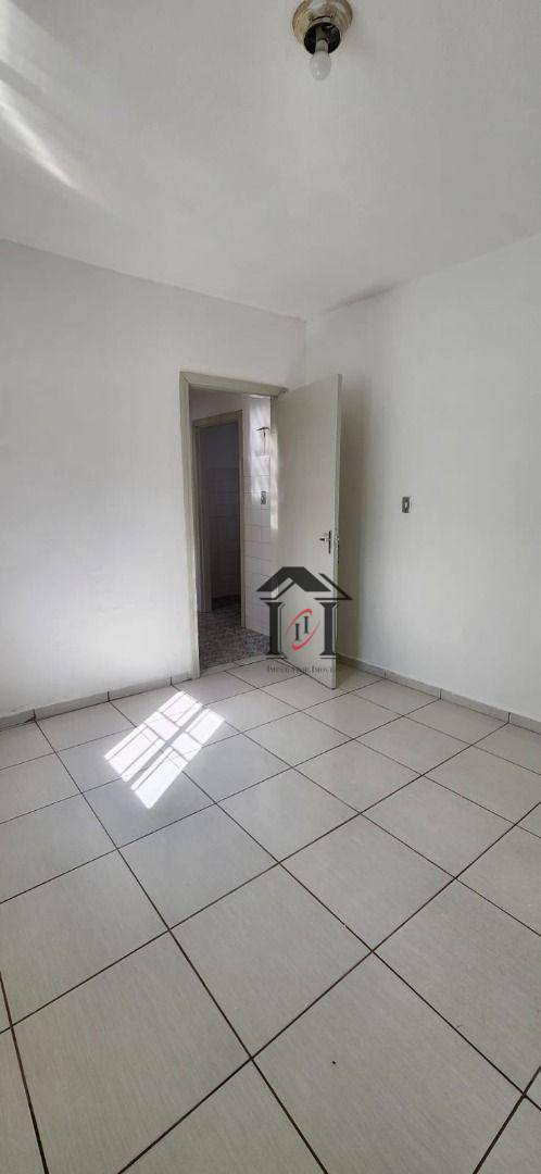 Casa para alugar com 2 quartos, 90m² - Foto 29