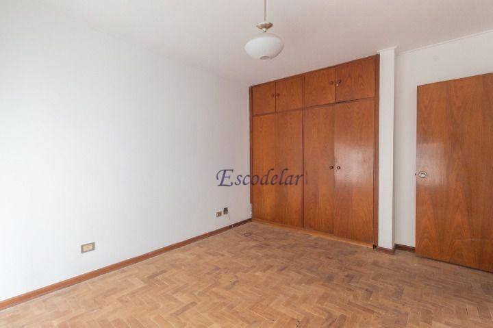 Apartamento à venda com 3 quartos, 246m² - Foto 27