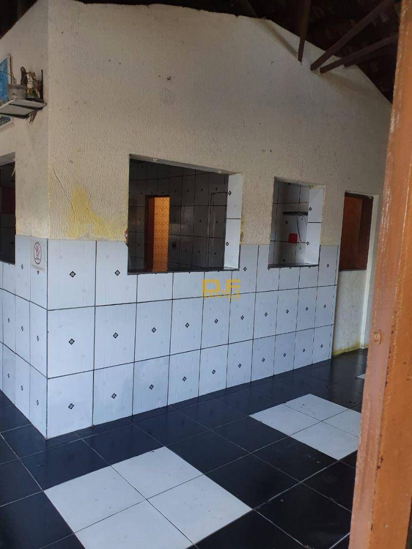 Casa à venda com 4 quartos, 300m² - Foto 6