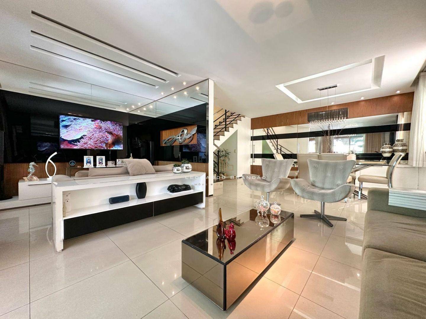 Casa à venda com 4 quartos, 240m² - Foto 12