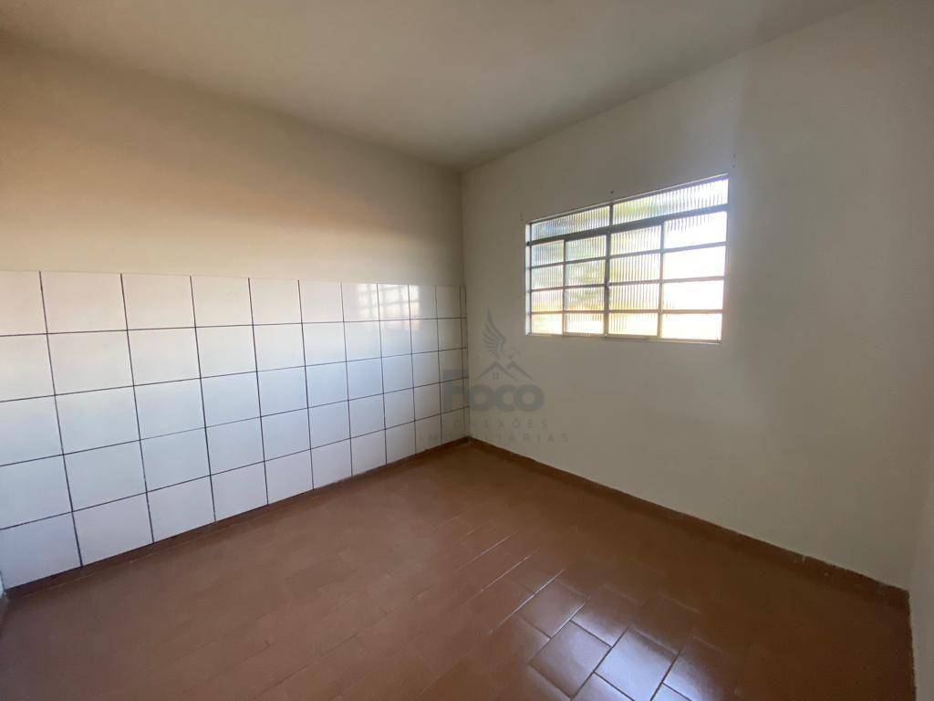 Casa à venda com 6 quartos, 179M2 - Foto 12