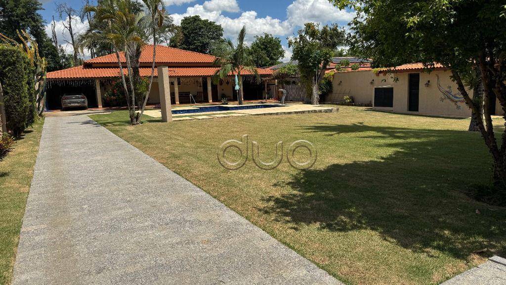 Casa de Condomínio à venda com 4 quartos, 350m² - Foto 2