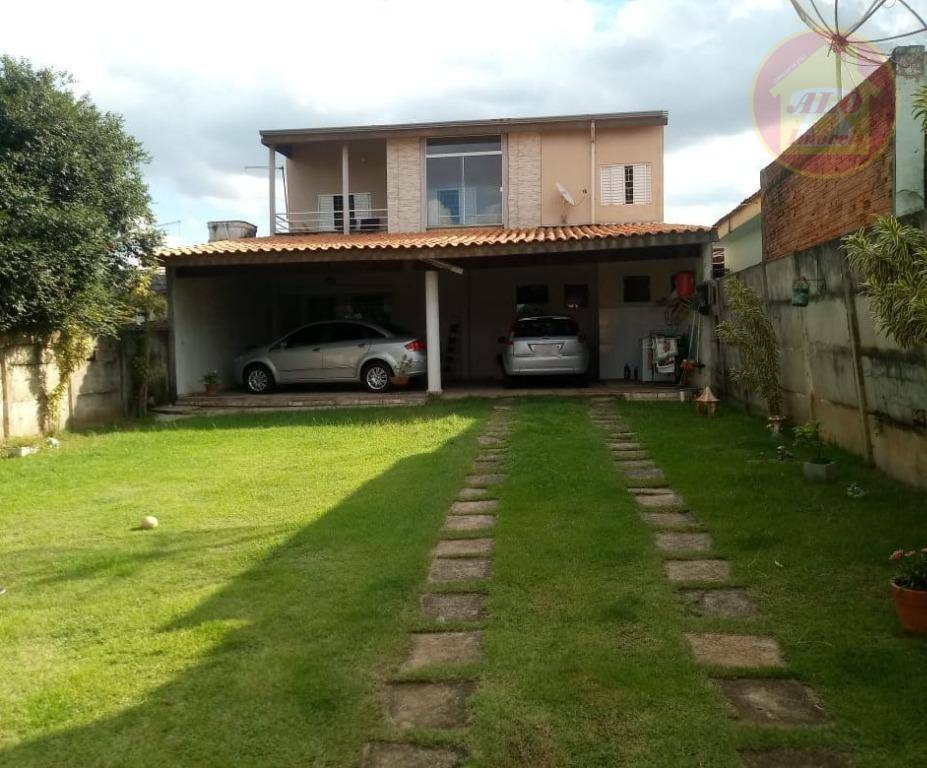 Sobrado à venda com 3 quartos, 205m² - Foto 1