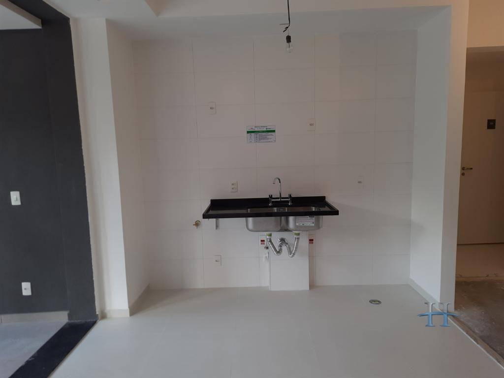 Apartamento à venda com 3 quartos, 157m² - Foto 8