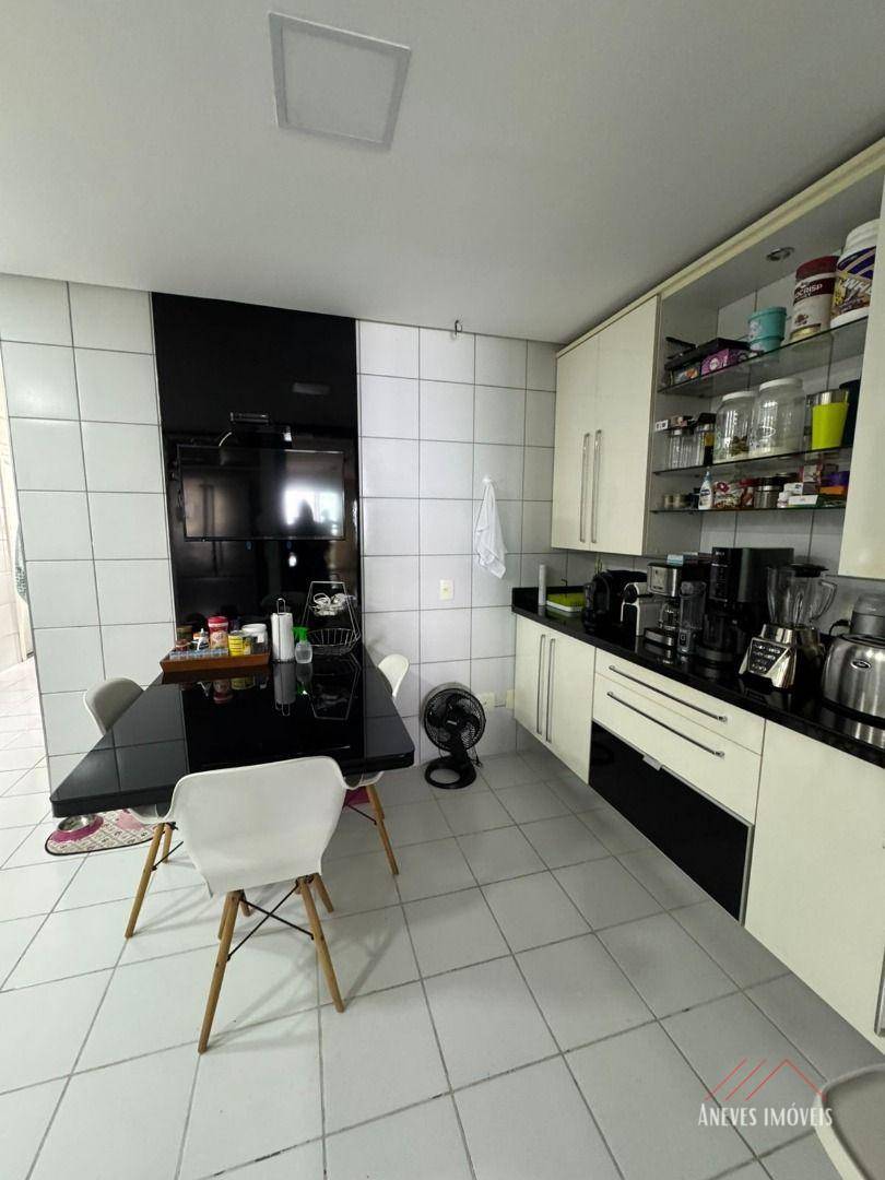 Apartamento à venda com 3 quartos, 185m² - Foto 7