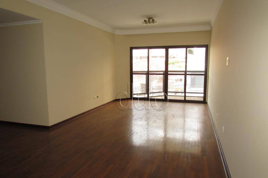 Apartamento à venda com 3 quartos, 136m² - Foto 1