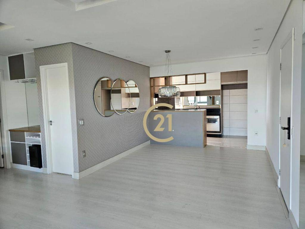 Apartamento à venda com 3 quartos, 103m² - Foto 2