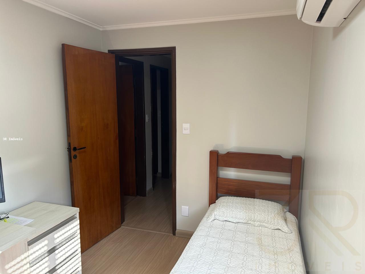 Apartamento à venda com 3 quartos, 93m² - Foto 18