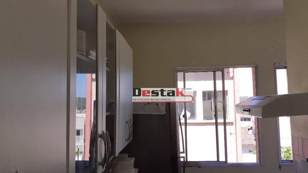 Apartamento à venda com 2 quartos, 55m² - Foto 13