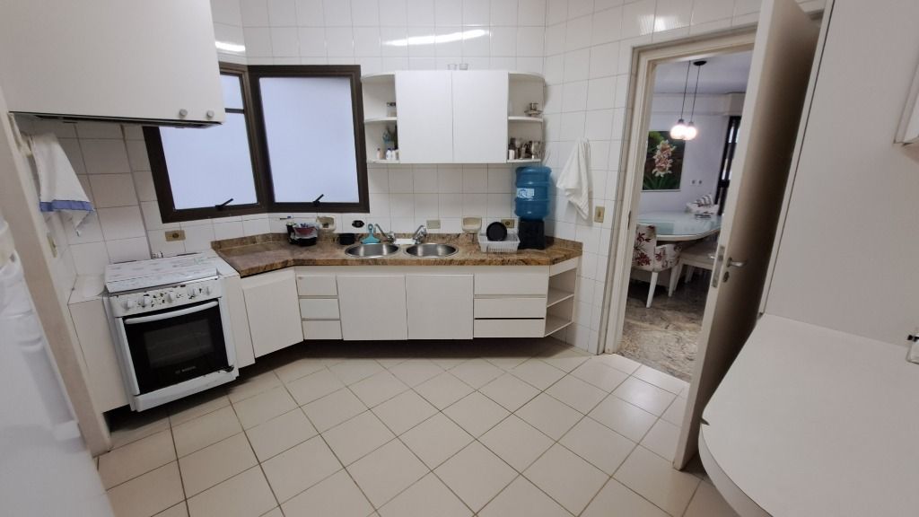 Apartamento à venda com 3 quartos, 160m² - Foto 20