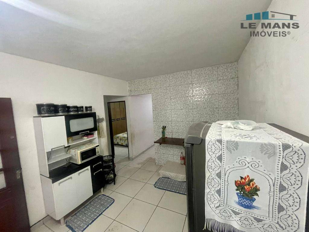 Casa à venda com 2 quartos, 90m² - Foto 11