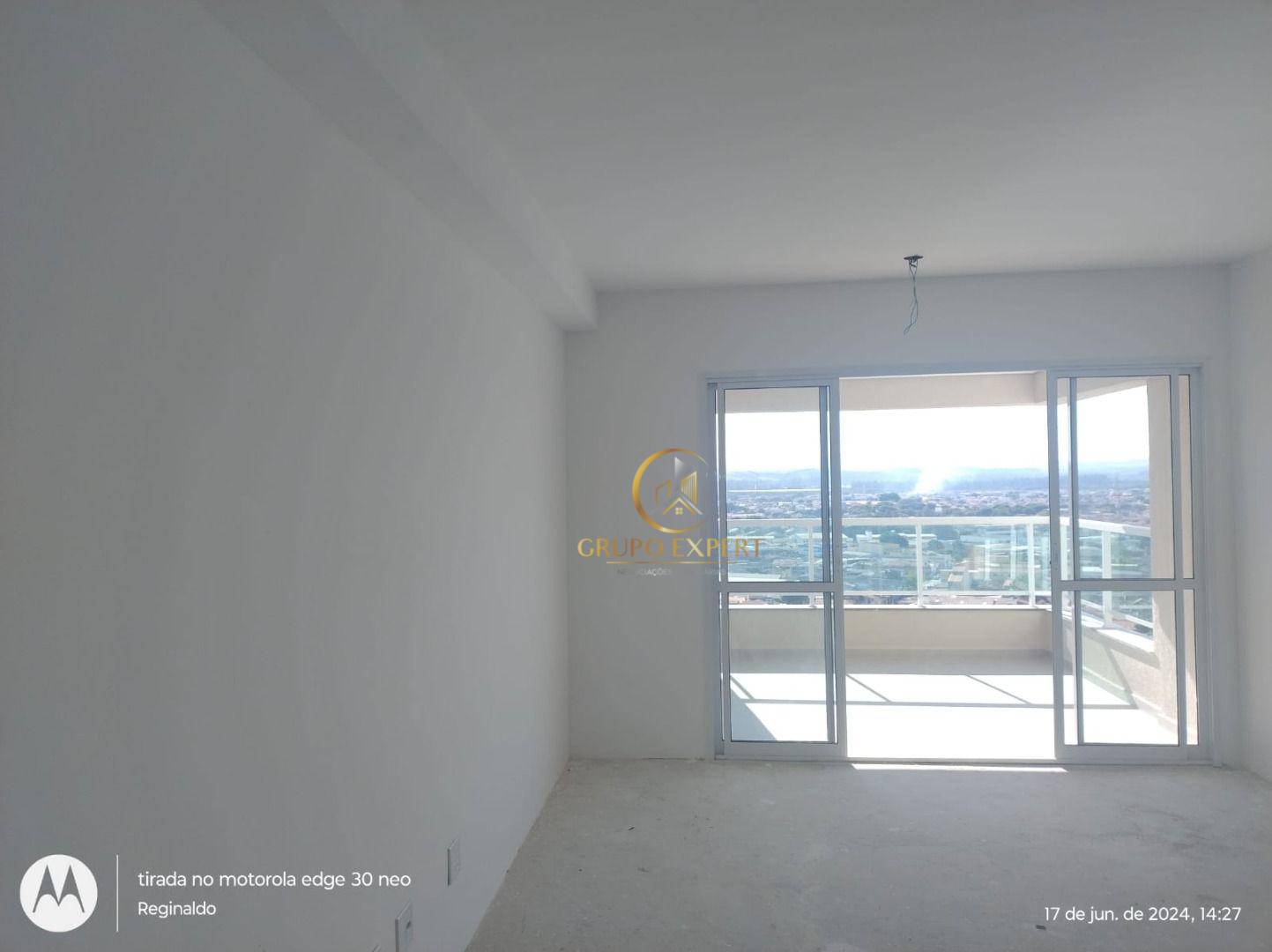 Apartamento à venda com 3 quartos, 101m² - Foto 8