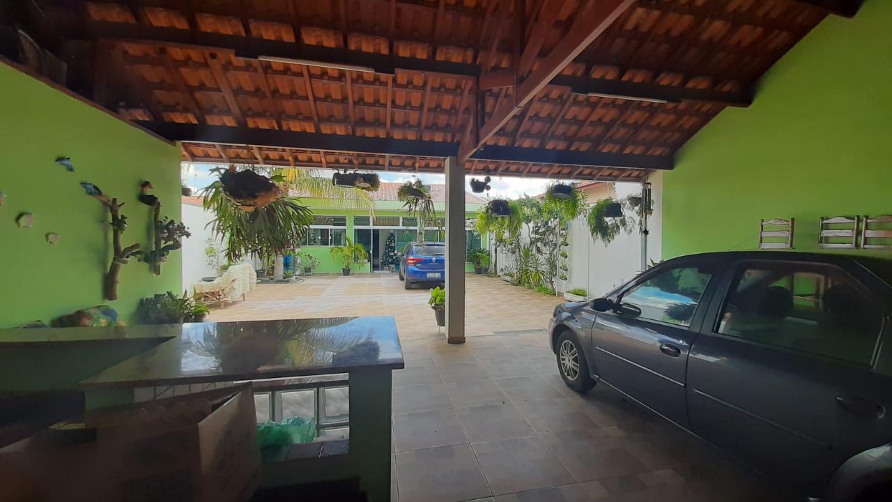 Casa à venda com 3 quartos, 200m² - Foto 11