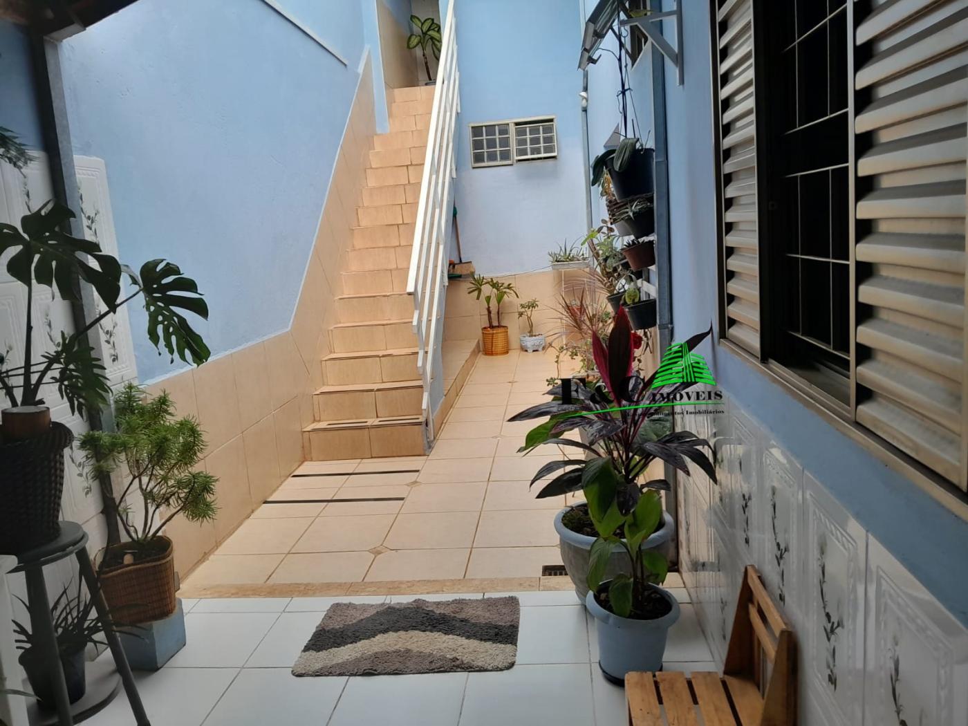 Casa à venda com 3 quartos, 200m² - Foto 11