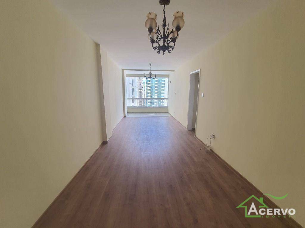 Apartamento à venda com 3 quartos, 122m² - Foto 4