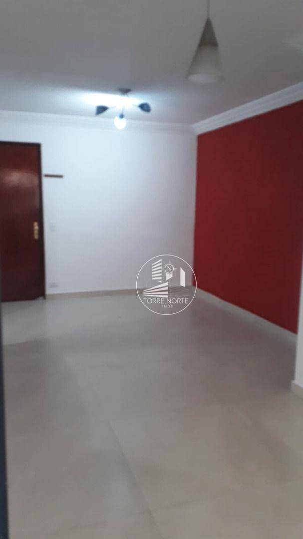 Apartamento à venda com 2 quartos, 67m² - Foto 4